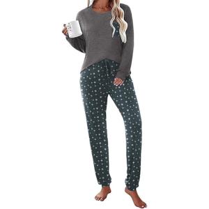 Ekouaer Womens Pajamas Set Long Sleeve Christmas PJ Sets Soft Lounge Set for Women Sleepwear Joggers with Pockets(Stars)