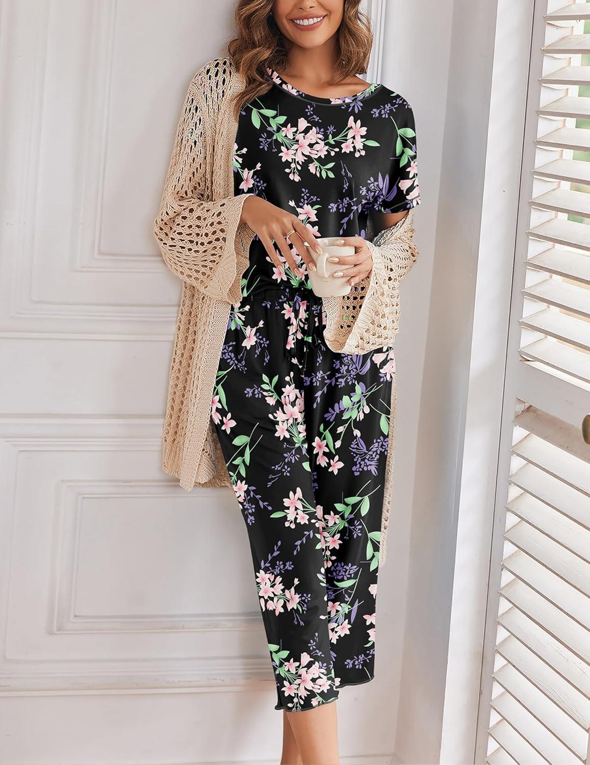 imageEkouaer Womens Capri Pajama Sets Print Short Sleeve Sleepwear Top and Capri Pants Soft Loungewear with PocketBlack Big Flowers