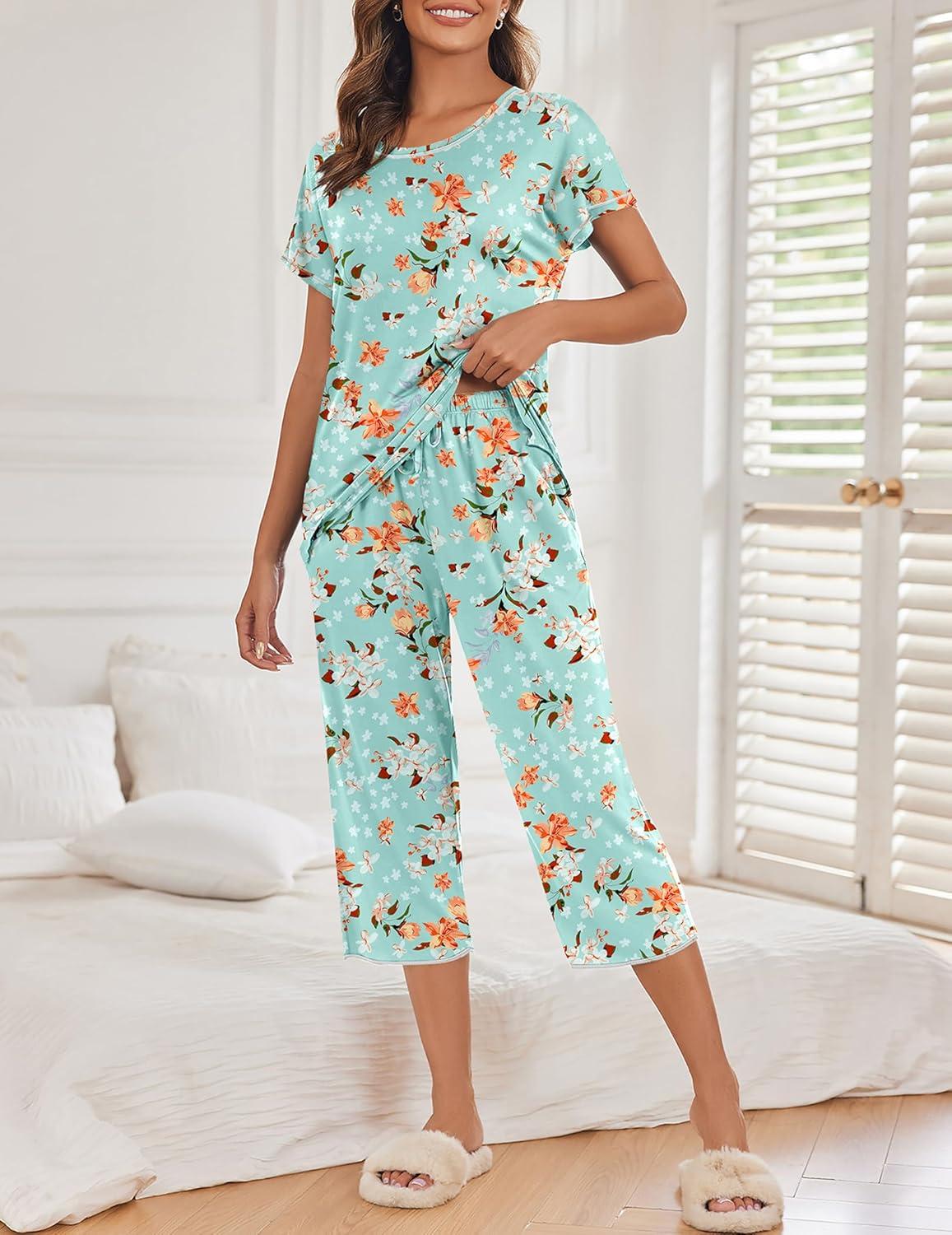 imageEkouaer Womens Capri Pajama Sets Print Short Sleeve Sleepwear Top and Capri Pants Soft Loungewear with PocketGreen Flowers