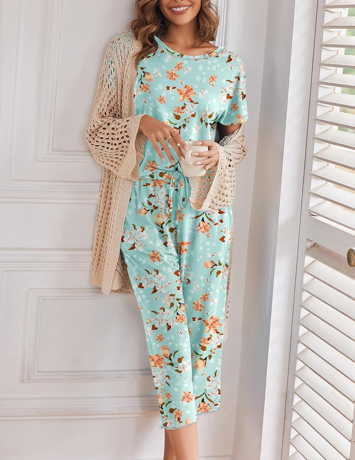 imageEkouaer Womens Capri Pajama Sets Print Short Sleeve Sleepwear Top and Capri Pants Soft Loungewear with PocketGreen Flowers