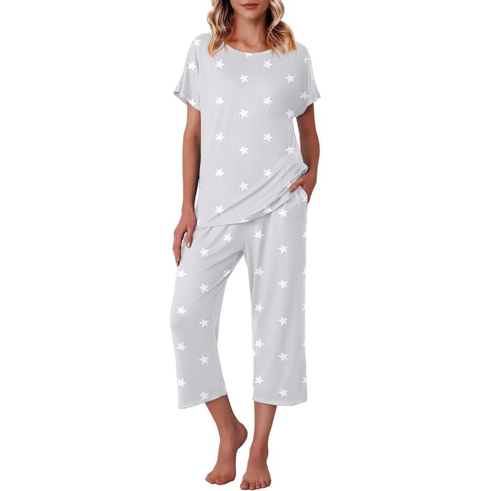 imageEkouaer Womens Capri Pajama Sets Print Short Sleeve Sleepwear Top and Capri Pants Soft Loungewear with PocketWhite Gray Stars