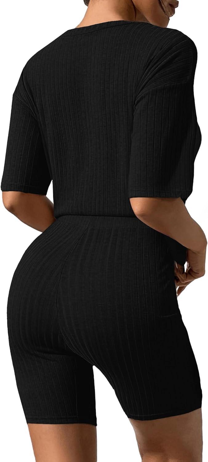 imageEkouaer Pajamas 2 Piece Lounge Sets Ribbed Knit Matching Outfits Tshirt Biker Shorts Sleepwear Loungewear SweatsuitsLeopard Lips