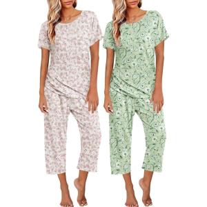 Ekouaer 2 Pack Womens Pajamas Sets Short Sleeve Tops and Capri Pants Pjs Colorful Printed Sleepwear Sets(Green Flowers，beige Flowers)