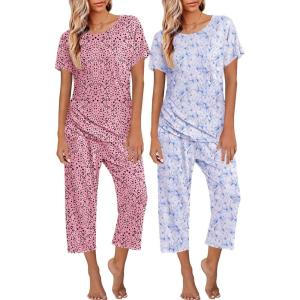 Ekouaer 2 Pack Womens Pajamas Sets Short Sleeve Tops and Capri Pants Pjs Colorful Printed Sleepwear Sets(Heart Leopard，blue Flowers)