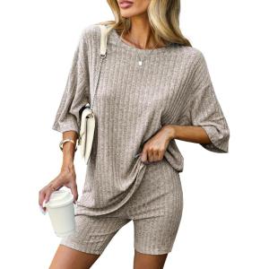 Ekouaer Pajamas 2 Piece Lounge Sets Ribbed Knit Matching Outfits T-shirt Biker Shorts Sleepwear Loungewear Sweatsuits(Camel)