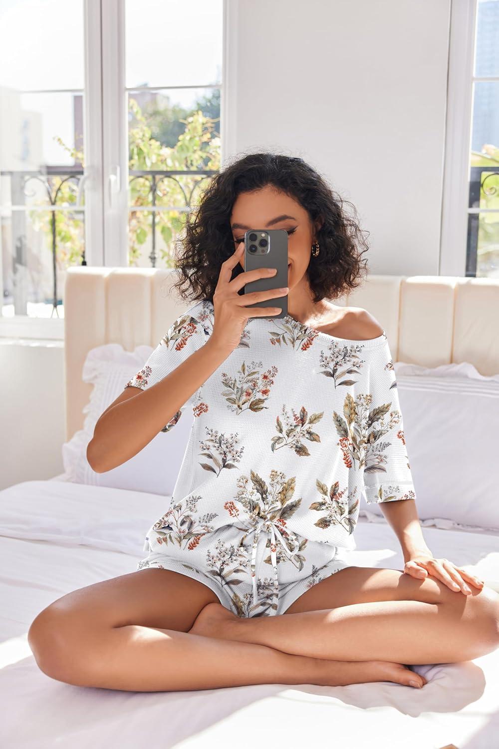 imageEkouaer Womens Waffle Knit Two Piece Lounge Set Soft Matching Outfits for Daily Wear Casual Shorts Set with PocketWhite Flowers