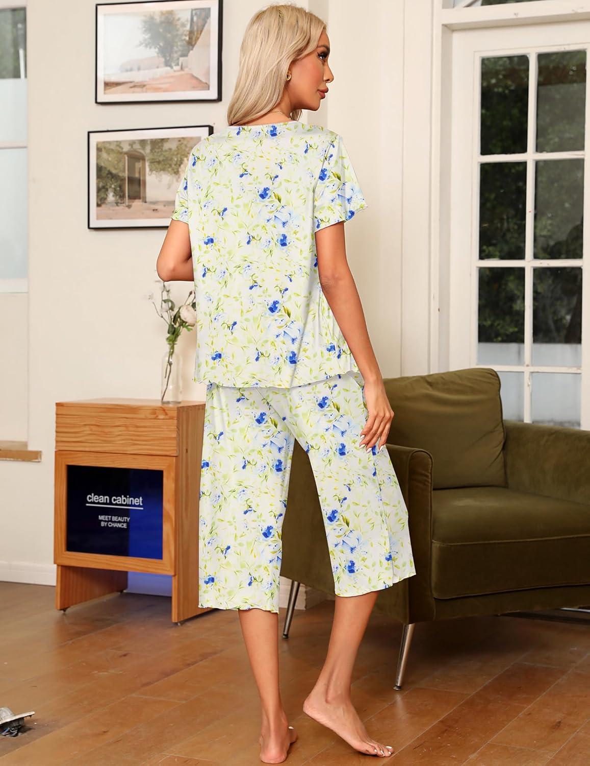 imageEkouaer Pajama Set for Women 2 Piece Capri Pants Short Sleeve Top Sleepwear Soft Pjs Loungewear with Pockets S3XLWhite Flowers