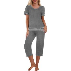 Ekouaer Capri Pajama Sets for Women Short Sleeve Tops Sleepwear Sleep Sets Pjs Sets Soft Two Piece Loungewear Sets(Grey)