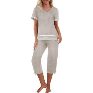 Ekouaer Capri Pajama Sets for Women Short Sleeve Tops Sleepwear Sleep Sets Pjs Sets Soft Two Piece Loungewear Sets(Light Grey)