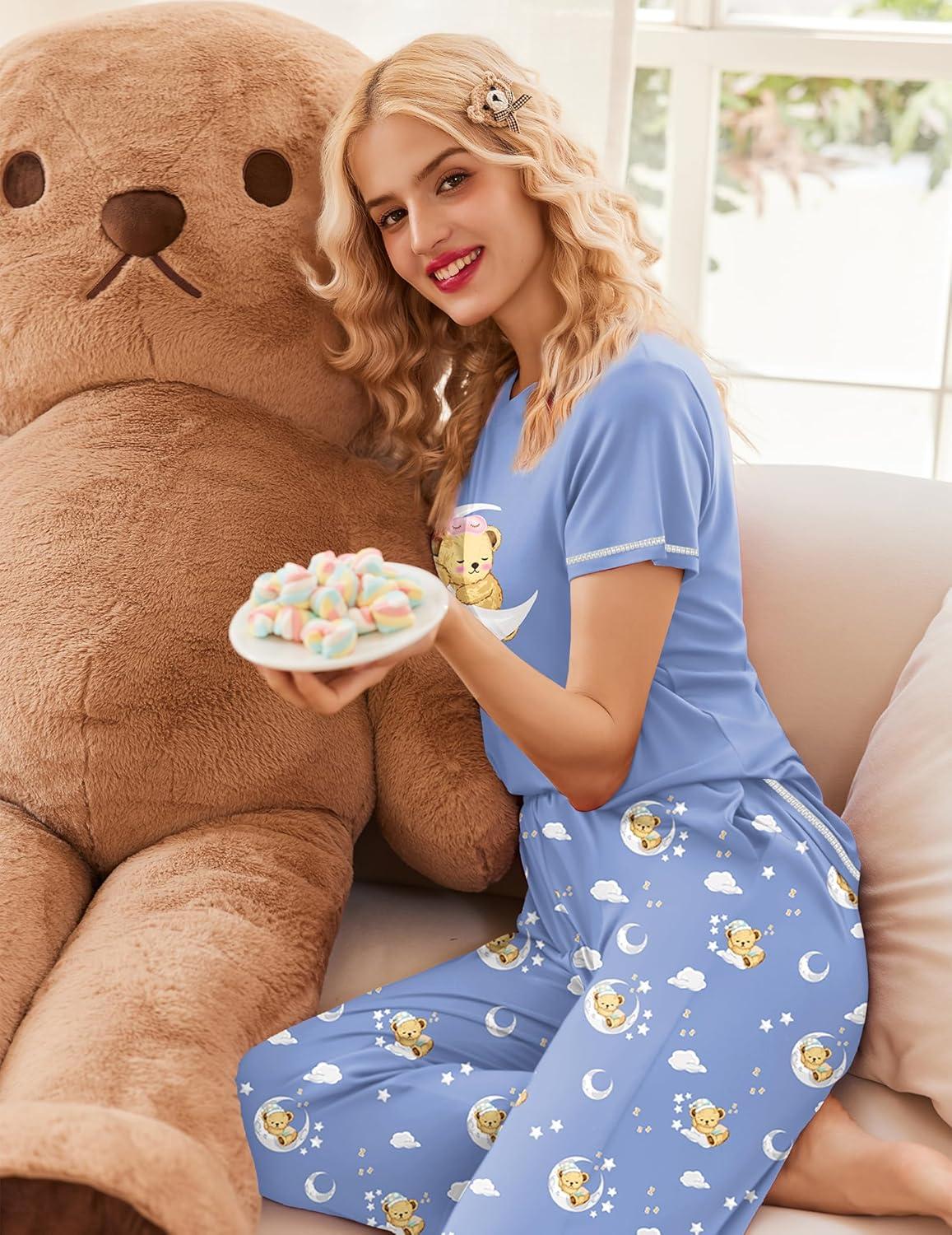 imageEkouaer Womens Sleepwear Capri Pajama Sets Short Sleeve TwoPiece Pjs V Neck Tops amp Capri Pants with Pockets S3XLBear Good Night Blue