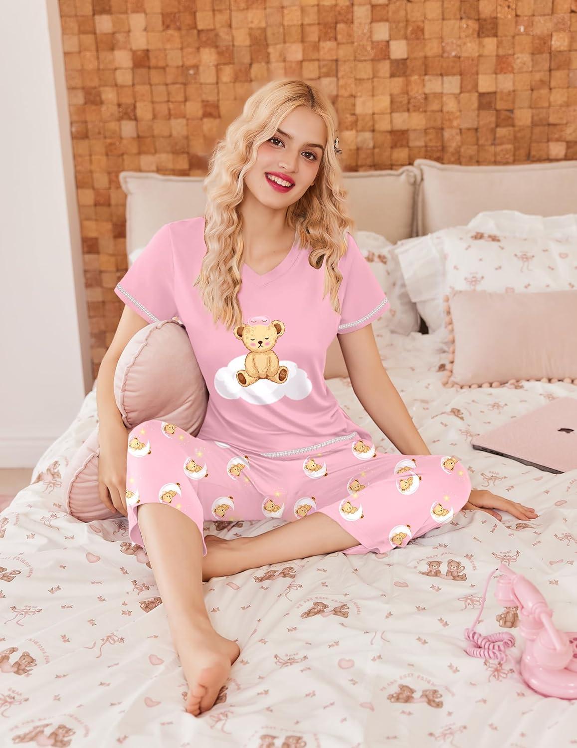 imageEkouaer Womens Sleepwear Capri Pajama Sets Short Sleeve TwoPiece Pjs V Neck Tops amp Capri Pants with Pockets S3XLBear Good Night Pink