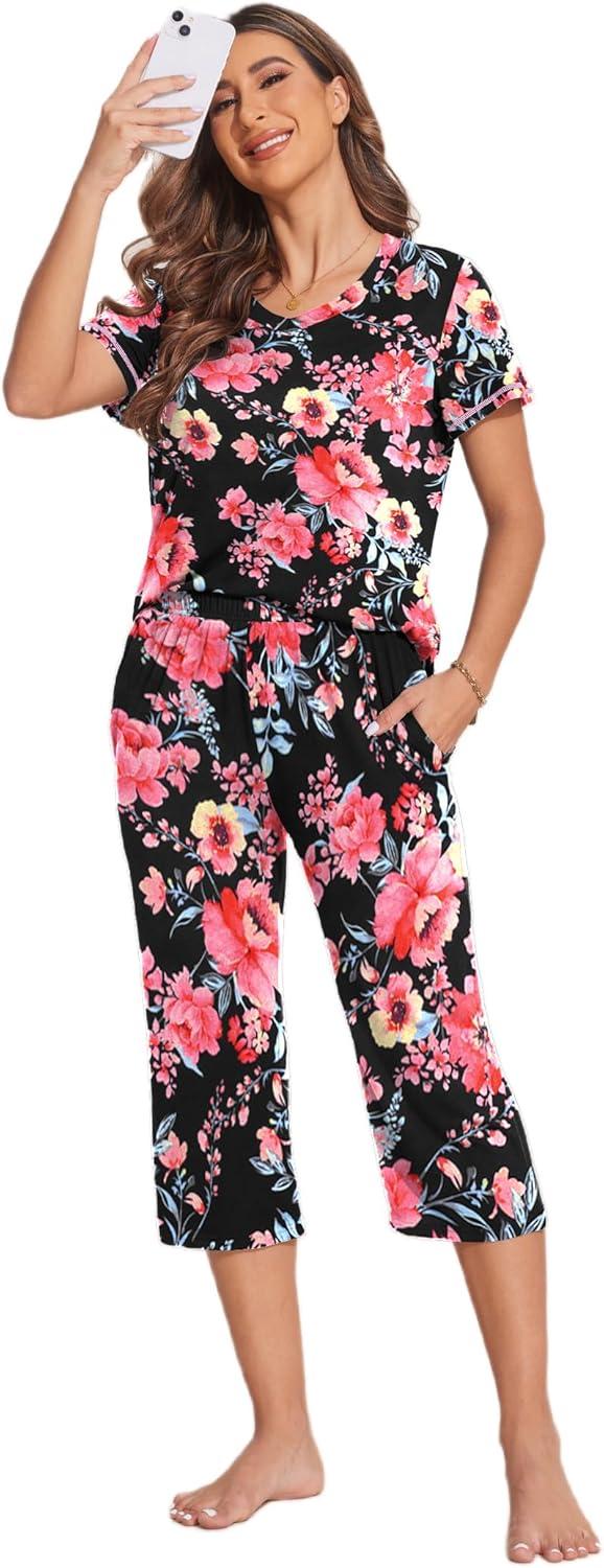 imageEkouaer Womens Sleepwear Capri Pajama Sets Short Sleeve TwoPiece Pjs V Neck Tops amp Capri Pants with Pockets S3XLBlack Red Flowers