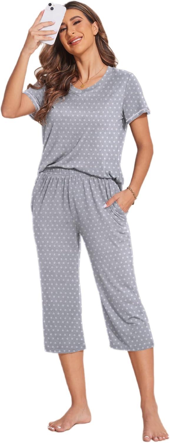 imageEkouaer Womens Sleepwear Capri Pajama Sets Short Sleeve TwoPiece Pjs V Neck Tops amp Capri Pants with Pockets S3XLGrey Stars