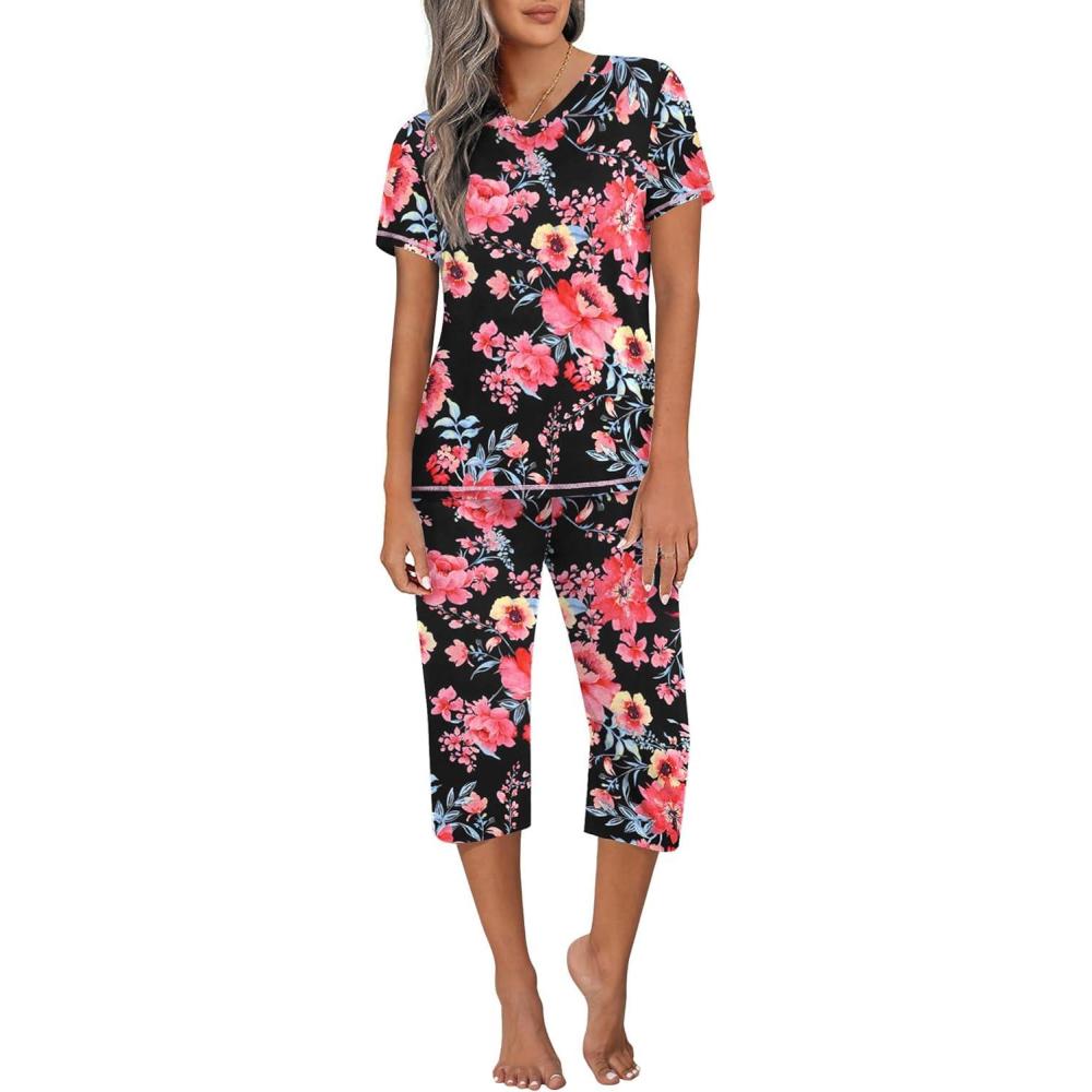 imageEkouaer Womens Sleepwear Capri Pajama Sets Short Sleeve TwoPiece Pjs V Neck Tops amp Capri Pants with Pockets S3XLBlack Red Flowers