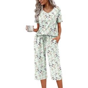 Ekouaer Womens Pajama Sets Soft Cotton Pj Short Sleeve Top with Capri Pants Sleepwear 2 Piece Print Loungewear,S-XXL(Green Flowers)