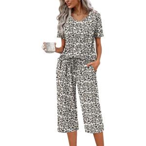 Ekouaer Womens Pajama Sets Soft Cotton Pj Short Sleeve Top with Capri Pants Sleepwear 2 Piece Print Loungewear,S-XXL(Leopard White)