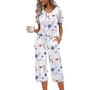 Ekouaer Womens Pajama Sets Soft Cotton Pj Short Sleeve Top with Capri Pants Sleepwear 2 Piece Print Loungewear,S-XXL(White Flower)