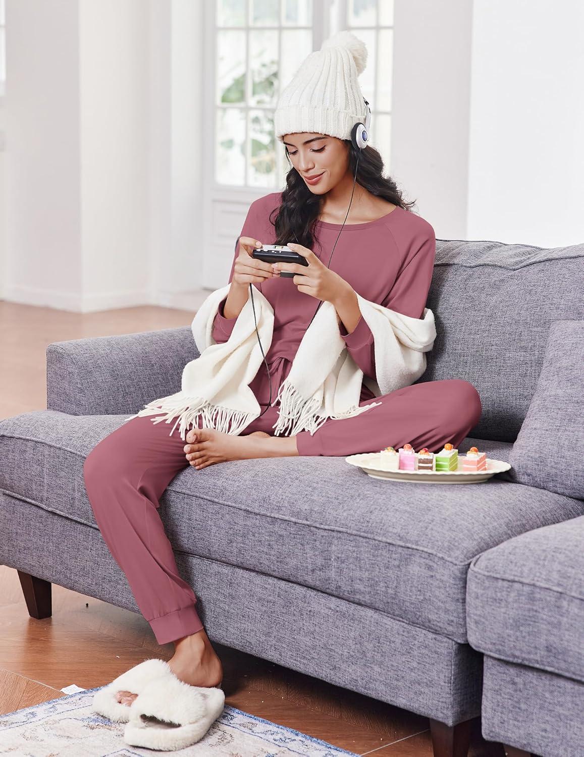 imageEkouaer Soft Pajama Set Women Pullover Long Sleeve lounge Sets Jogger Pants Loungewear Sleepwear Sets with PocketsPale Violet Red