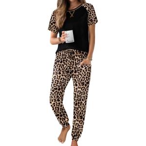 Ekouaer Womens Jogger Pajamas Sets 2 Piece Raglan Short Sleeve Pjs Lounge Set Soft Sleepwear with Pockets S-XXL(Black Leopard)