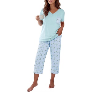 Ekouaer Cotton Pajamas for Women Set Short Sleeve Top and Capri Pants Lounge Sets with Pockets Soft Sleepwear(Blue Flowers)