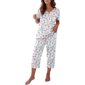 Ekouaer Cotton Pajamas for Women Set Short Sleeve Top and Capri Pants Lounge Sets with Pockets Soft Sleepwear(Purple Flowers)