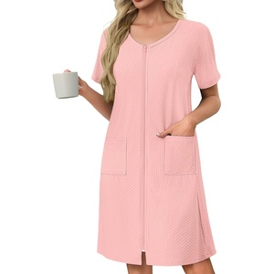 Ekouaer Women’s Zipper Robe Short Sleeves Swiss Dots Housecoat Zip Up Bathrobe Soft Nightgown with Pockets S-3XL(Light Pink)