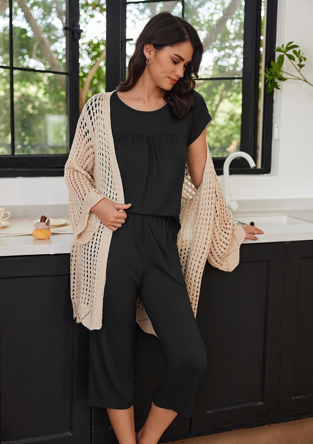 image:imageEkouaer Womens Capri Pajama Set Short Sleeve Mumu Pjs Pleated Top Capri Pants with Pockets Sleepwear Lounge SetBlack