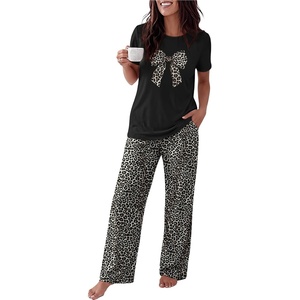 Ekouaer Womens Pajamas Sets 2 Piece Short Sleeve Lounge Set Printed Loose Pants Round Neck Pj Sets Loungewear(Black Leopard)