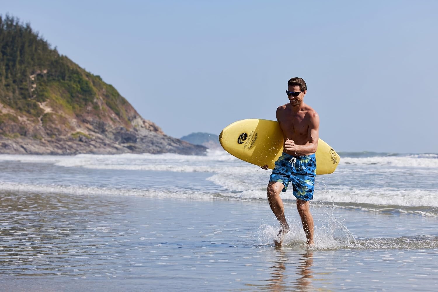 image:imageEkouaer Mens Swim Trunks 7 Inch Quick Dry Breathable Board Shorts Beach Bathing Suit Lightweight Swimsuit SwimwearLight Blueisland Scenery