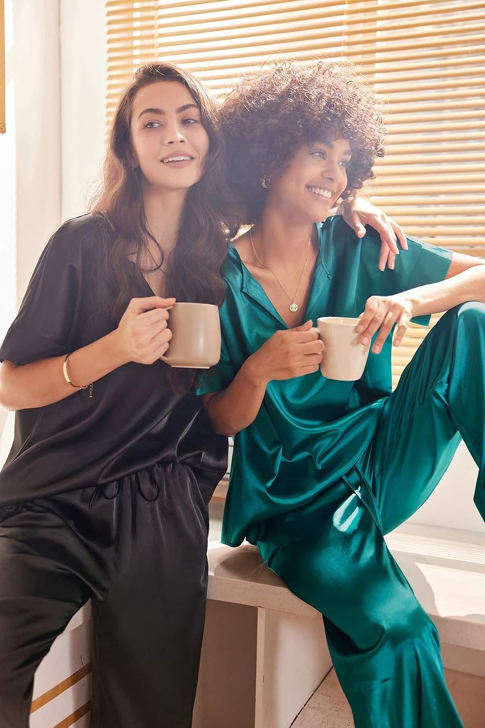 image:imageEkouaer Womens Satin Silky Pajama Set 2 Piece V Neck Silk Pjs with PocketBlack