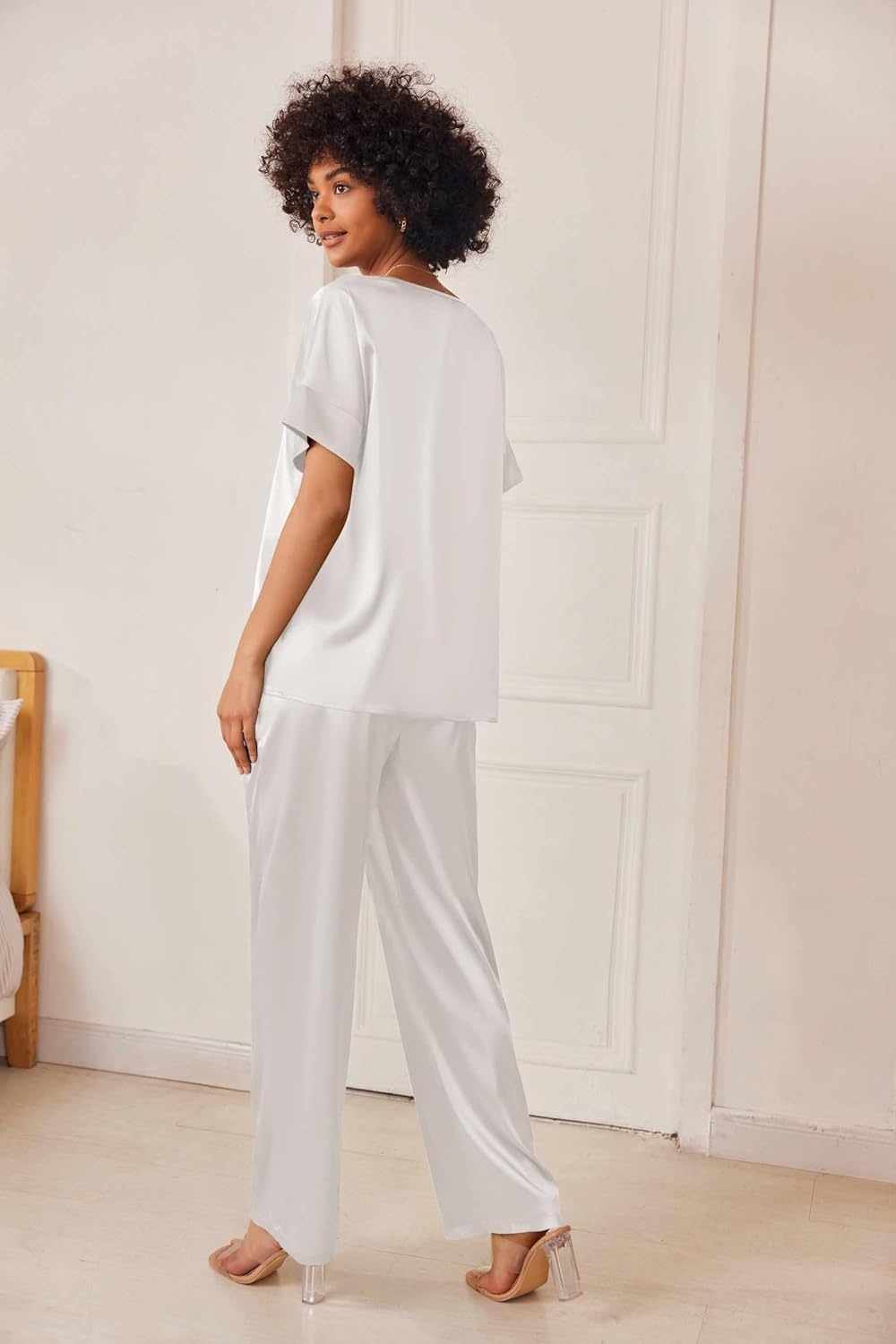 image:imageEkouaer Womens Satin Silky Pajama Set 2 Piece V Neck Silk Pjs with PocketWhite