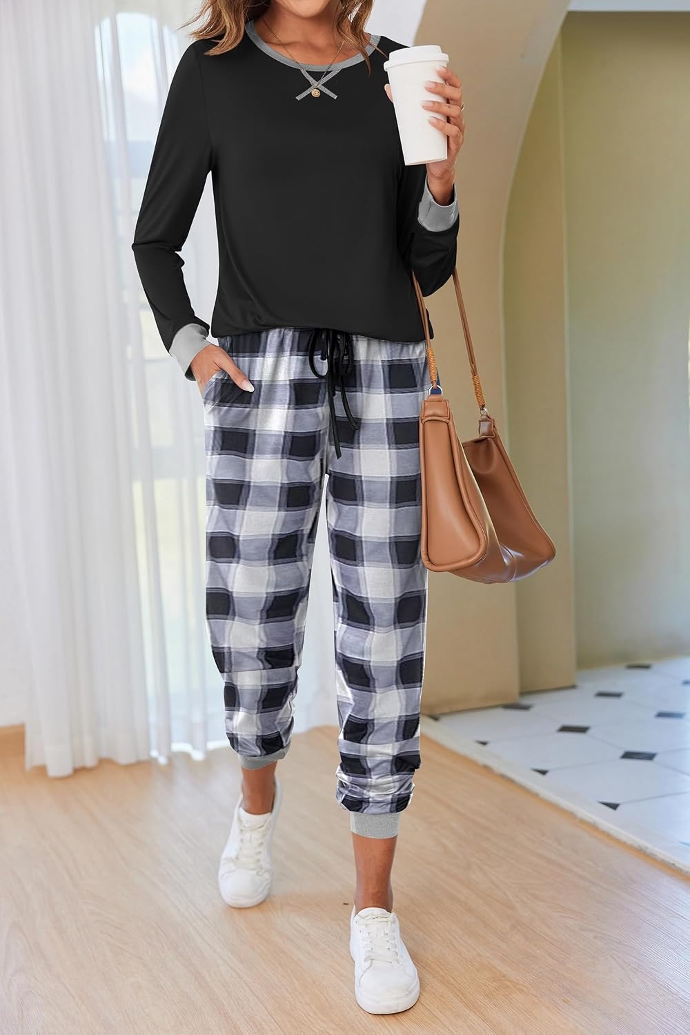 image:imageEkouaer Pajamas for Women Comfy Long Sleeve Jogger Set Lounge Pjs SetBlack and White Plaid