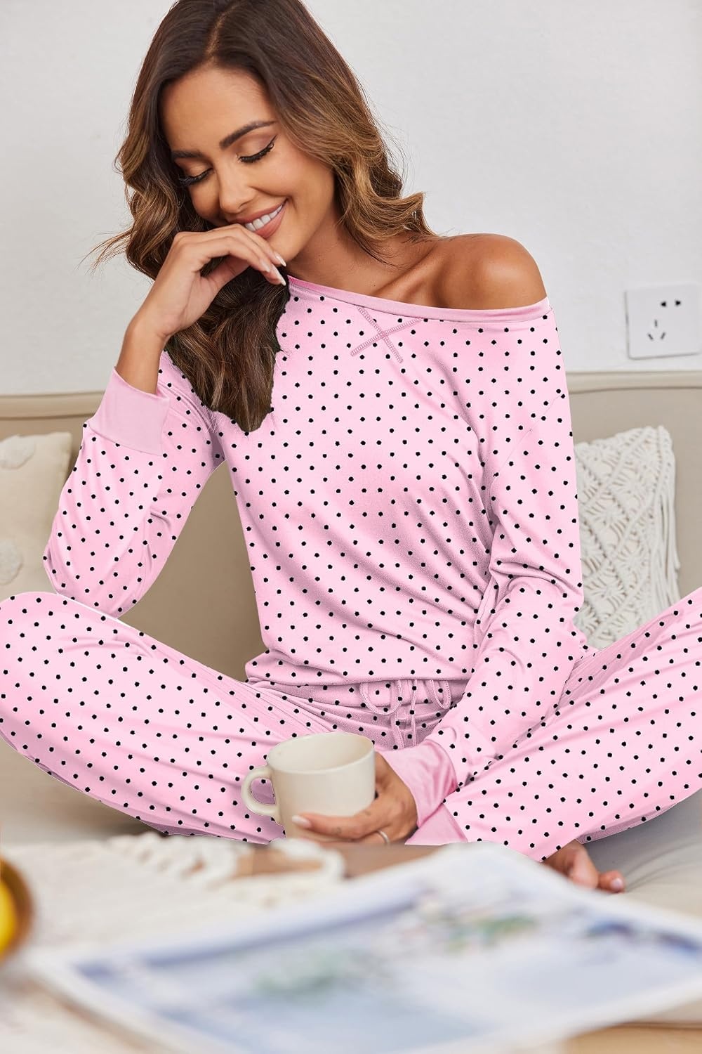 image:imageEkouaer Pajamas for Women Comfy Long Sleeve Jogger Set Lounge Pjs SetCute Pink Polka Dots