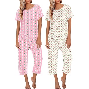 Ekouaer 2 Pack Womens Pajamas Sets Short Sleeve Tops and Capri Pants Pjs(Rabbit and Carrot)