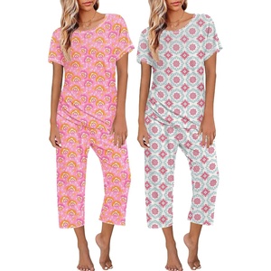 Ekouaer 2 Pack Womens Pajamas Sets Short Sleeve Tops and Capri Pants Pjs(Vintage Style Flowers)
