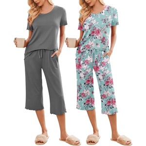 Ekouaer 2 Pack: Women’s Pajamas Set Short Sleeve Sleepwear Capri Pants Pjs Soft Loungewear with Pockets(Grey/Rose Print)