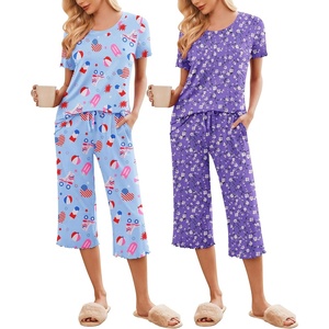 Ekouaer 2 Pack: Women’s Pajamas Set Short Sleeve Sleepwear Capri Pants Pjs Soft Loungewear with Pockets(Purple Floral /Cartoon)