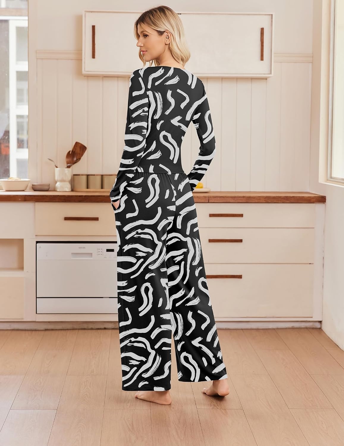 image:imageEkouaer Lounge Sets for Women 2 Piece Matching Outfits 2026ApricotBlack Brush