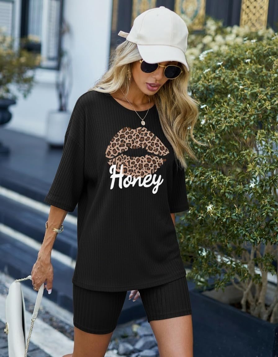 image:imageEkouaer Women 2 Piece Lounge Sets Ribbed Knit Oversized Shirt Biker ShortsLeopard Lips