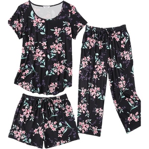Ekouaer 3 PCS Capri Pajamas for Women Set Short Sleeve Pajama Lounge Sets(Black Flowers)