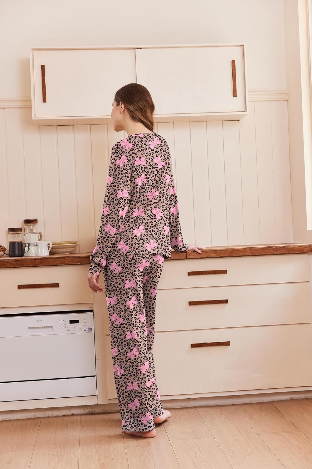image:imageEkouaer Pajamas for Women Set Soft 2 Piece Lounge Set Fall OutfitsLeopard Bow