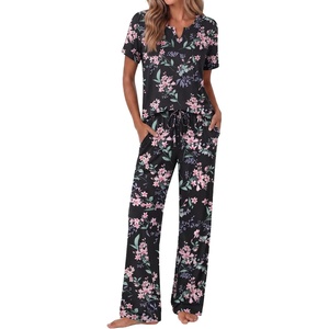 Ekouaer 2 Piece Womens Pajamas Set Short Sleeve Pjs Print Pants Lounge Set(Flowers Black)