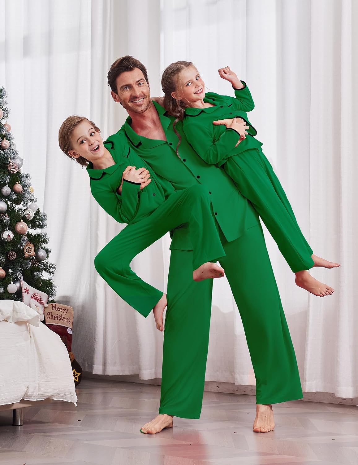 image:imageEkouaer Family Christmas Pajamas Matching Pjs Sets for Women Men and KidsGreen
