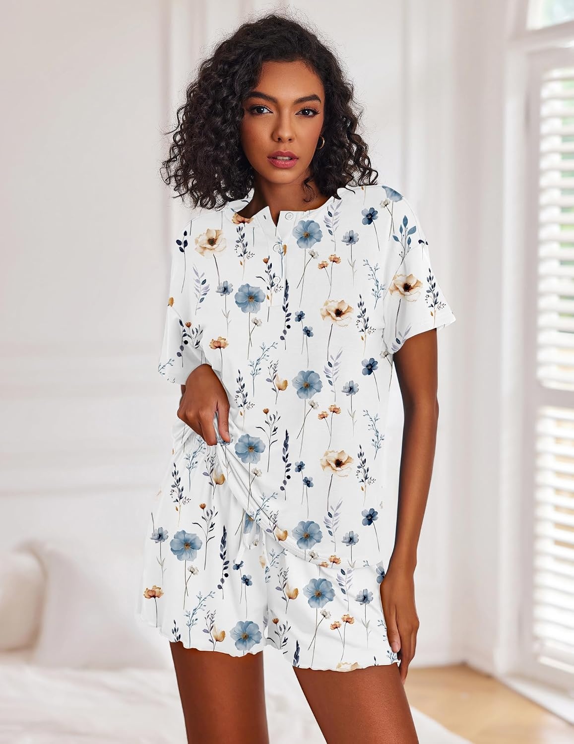 image:imageEkouaer Pajamas Set for Women Short Sleeve Lounge Set 2 Piece Soft Cute PjsWhite Flower