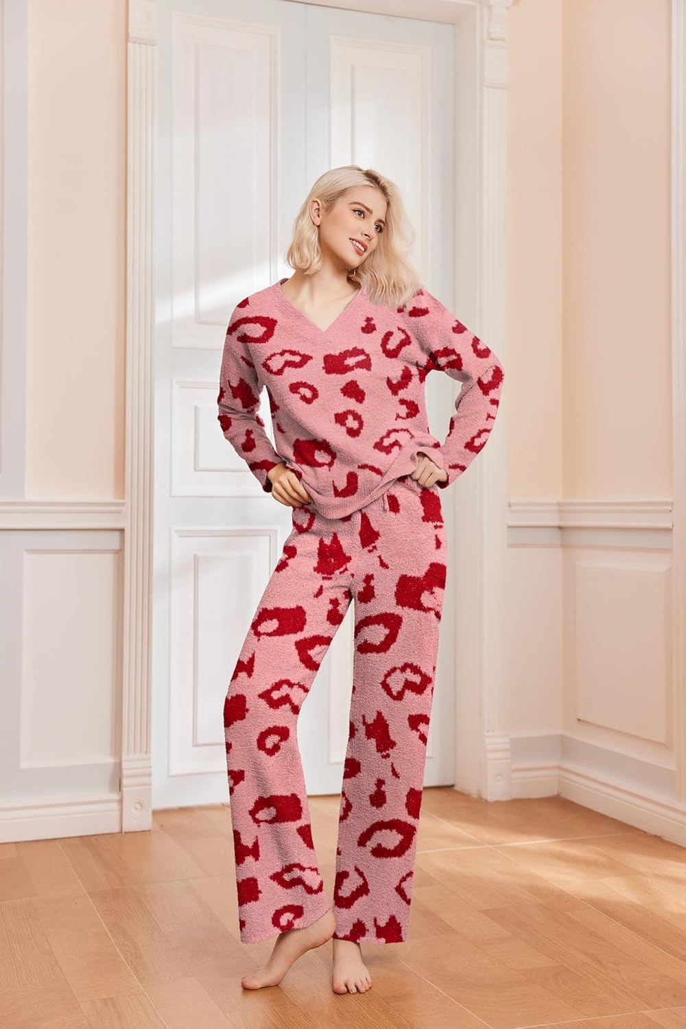 image:imageEkouaer Pajamas for Women 2 Piece Lounge Set Fuzzy Fleece Long Sleeve PjsRed Leopard Print