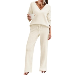 Ekouaer Pajamas for Women 2 Piece Lounge Set Fuzzy Fleece Long Sleeve Pjs(White)