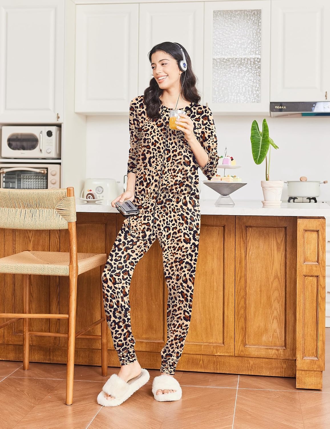 image:imageEkouaer Pajamas Womens Long Sleeve Pj Set Soft 2 Piece Lounge SetsApricot Leopard Print