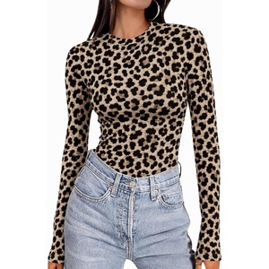 Ekouaer Women’s Long Sleeve Shirts Tight Fitted Tops Thermal Underscrubs(Light Brown Leopard)
